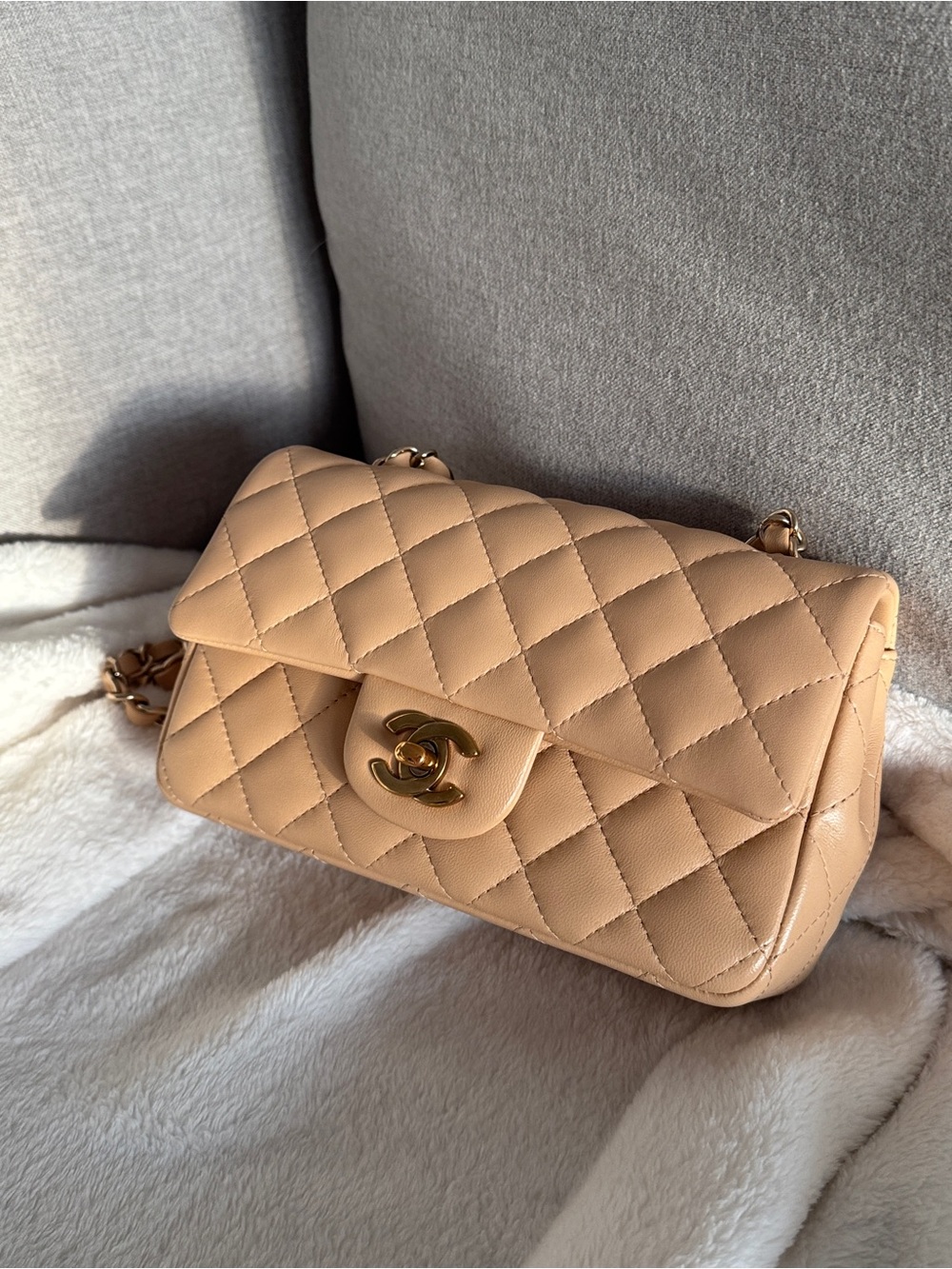 authentic CHANEL mini flap bag in beige excellent condition - Picture 3 of 16